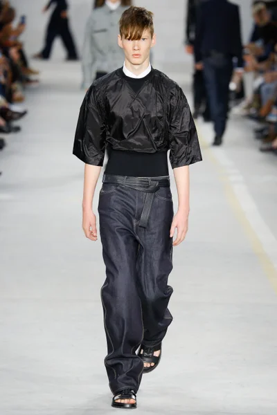 Look 7